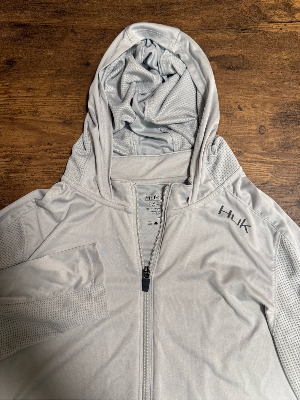 Huk Performance Women’s Large Gray Zip Front Hoodie